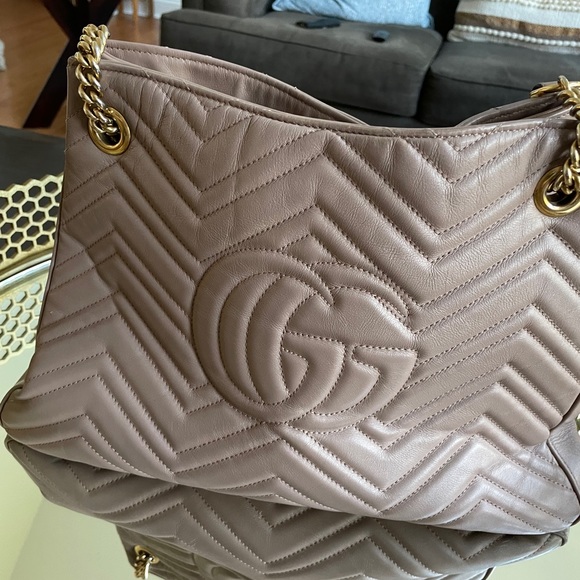 Gucci Marmont Matelasse Leather Tote - Picture 5 of 13